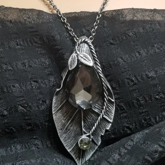 Swarovsk Crystal Maple Leaf Brooch/Necklace - Gray - Picture 8 of 10